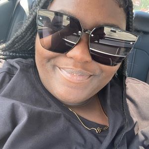 Meet your Posher, Bria